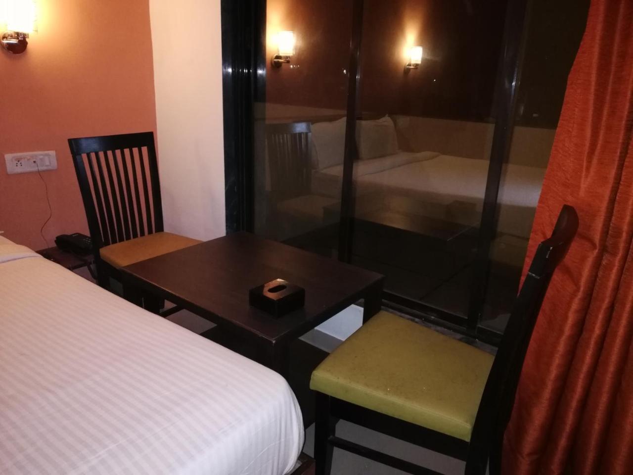 Elite Inn Lonavla Exterior foto