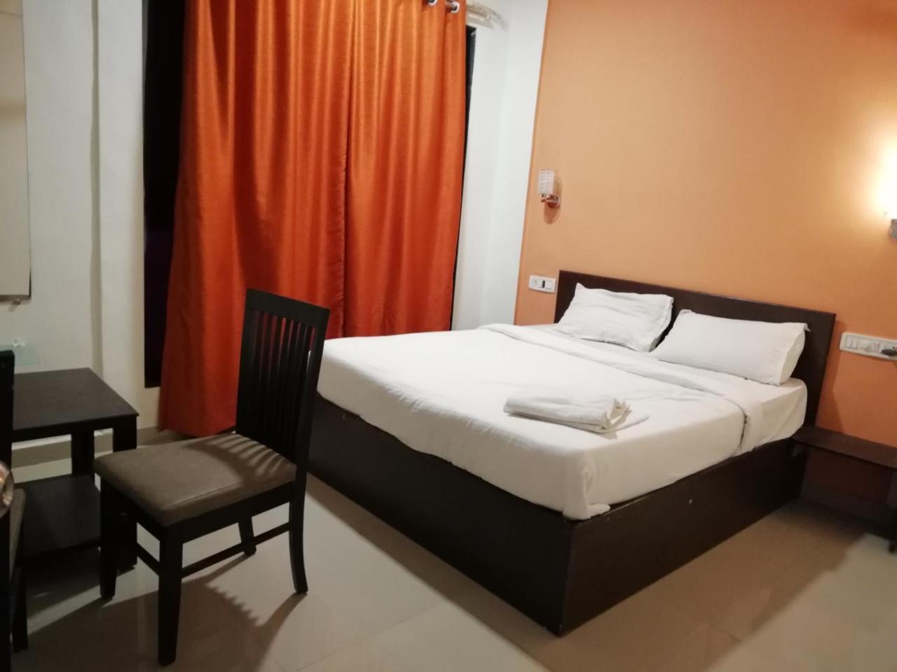 Elite Inn Lonavla Exterior foto