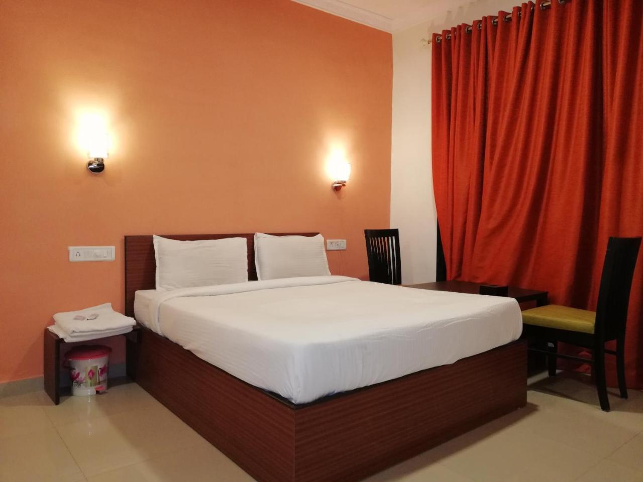 Elite Inn Lonavla Exterior foto